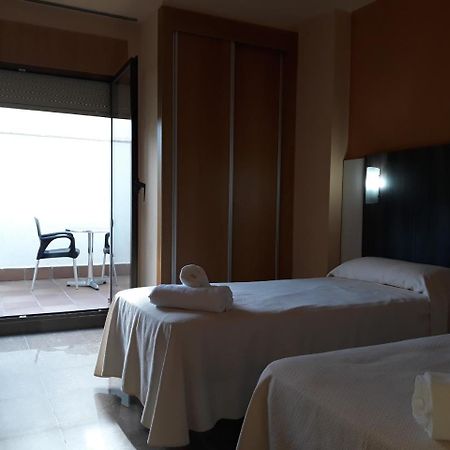Hotel Morell Bagian luar foto