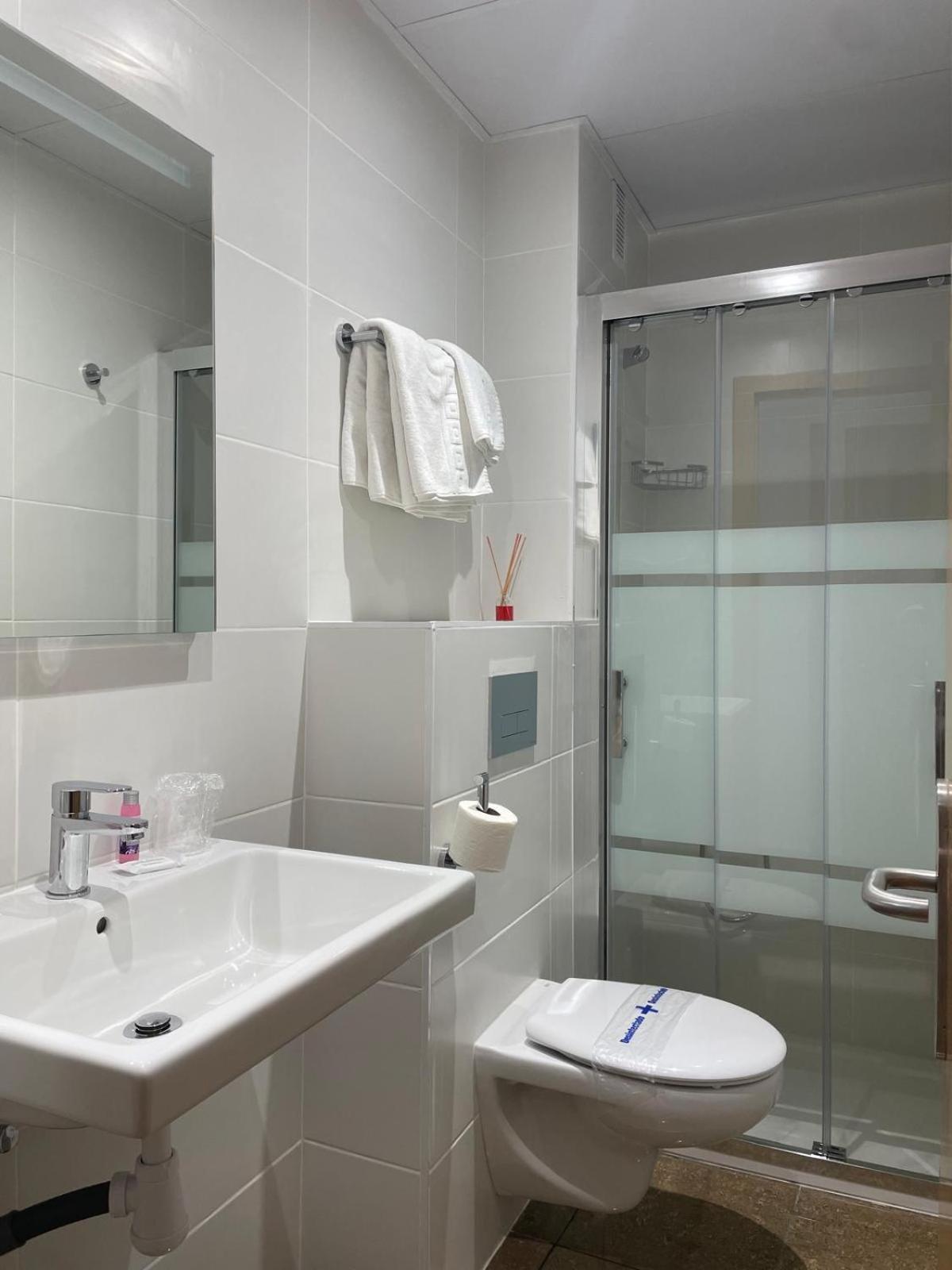 Hotel Morell Bagian luar foto