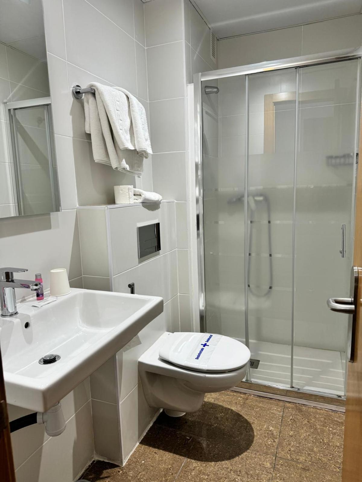 Hotel Morell Bagian luar foto