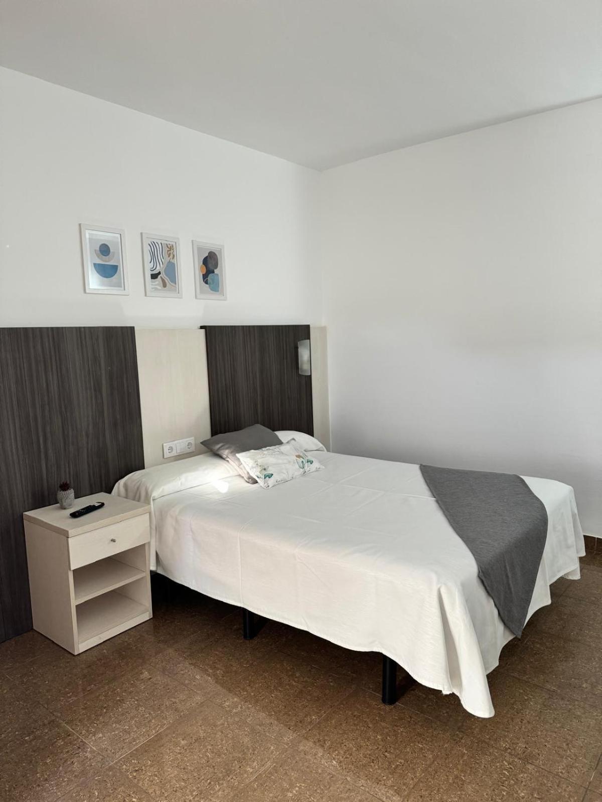 Hotel Morell Bagian luar foto