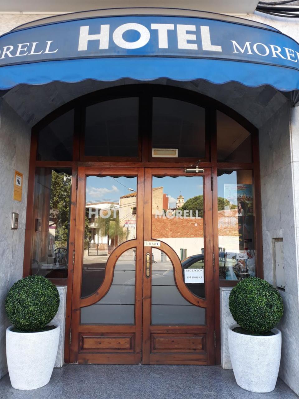 Hotel Morell Bagian luar foto